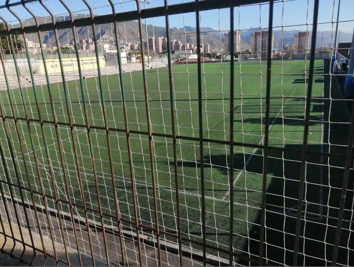 231127 Campo de fútbol de García Escámez