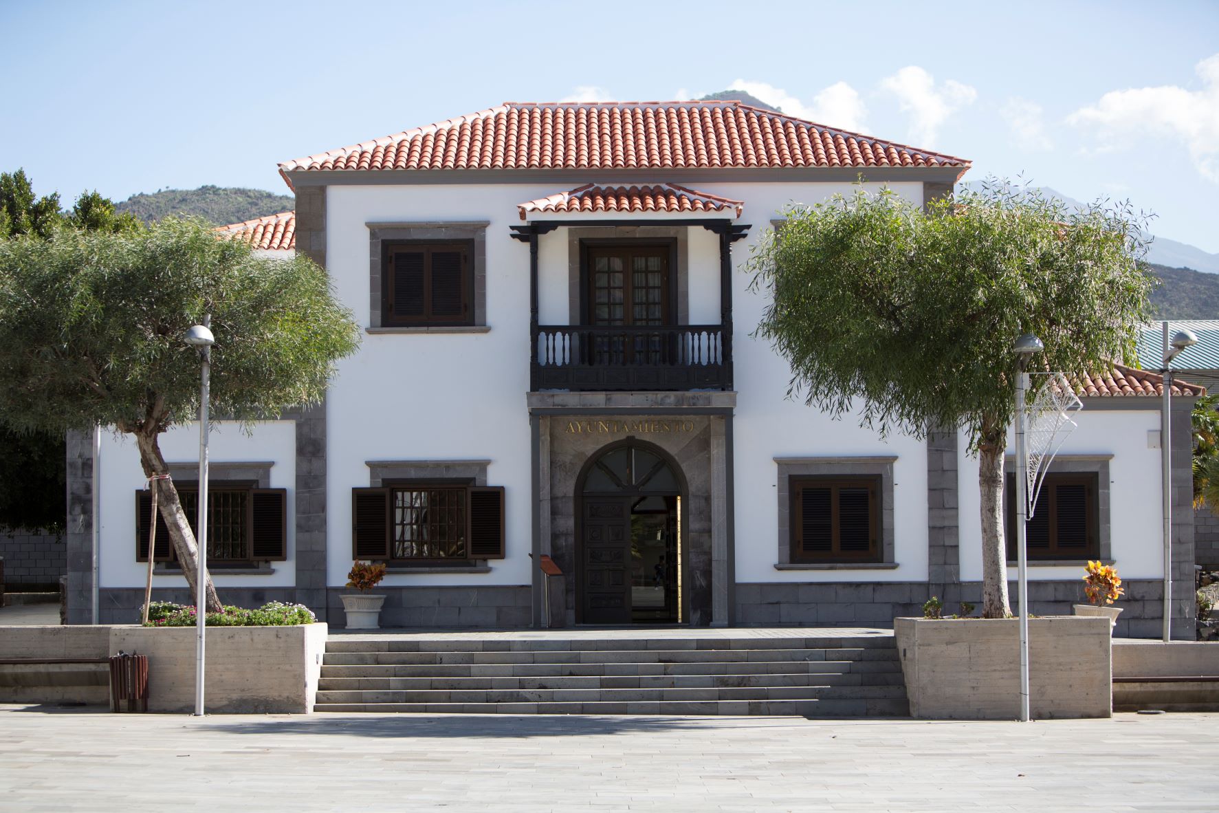 Fachada Ayuntamiento Santiago del Teide (1)
