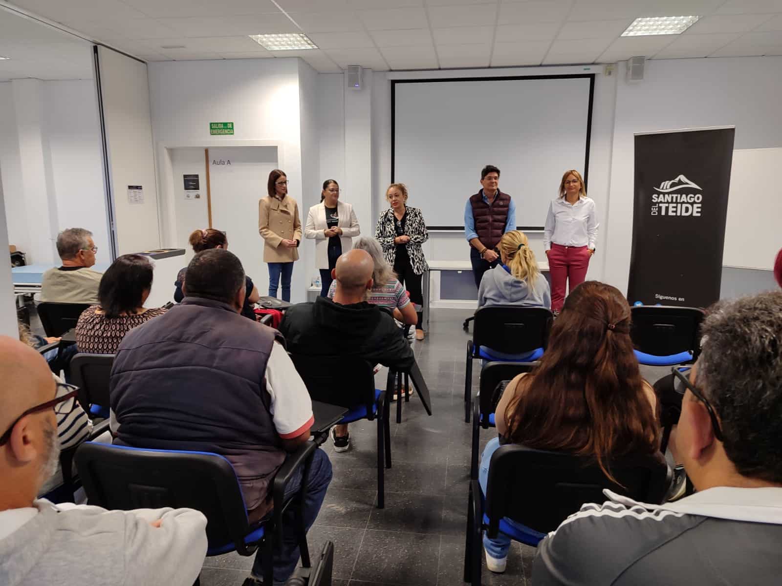 Foto presentación del plan de empleo social