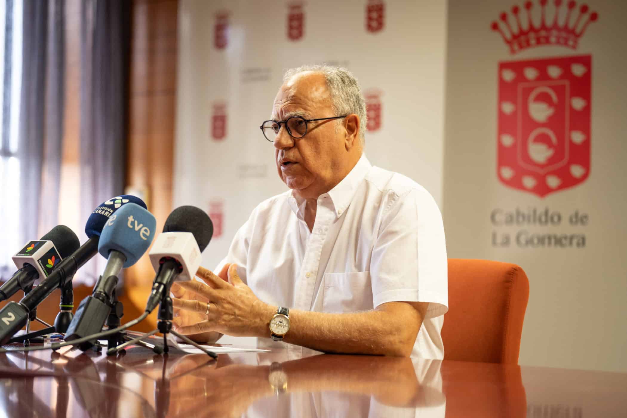 041223 Casimiro Curbelo, presidente del Cabildo de La Gomera