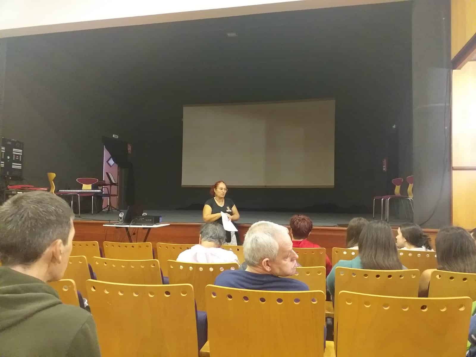 041223 charla de sensibilización con motivo del Día de las Personas con Discapacidad