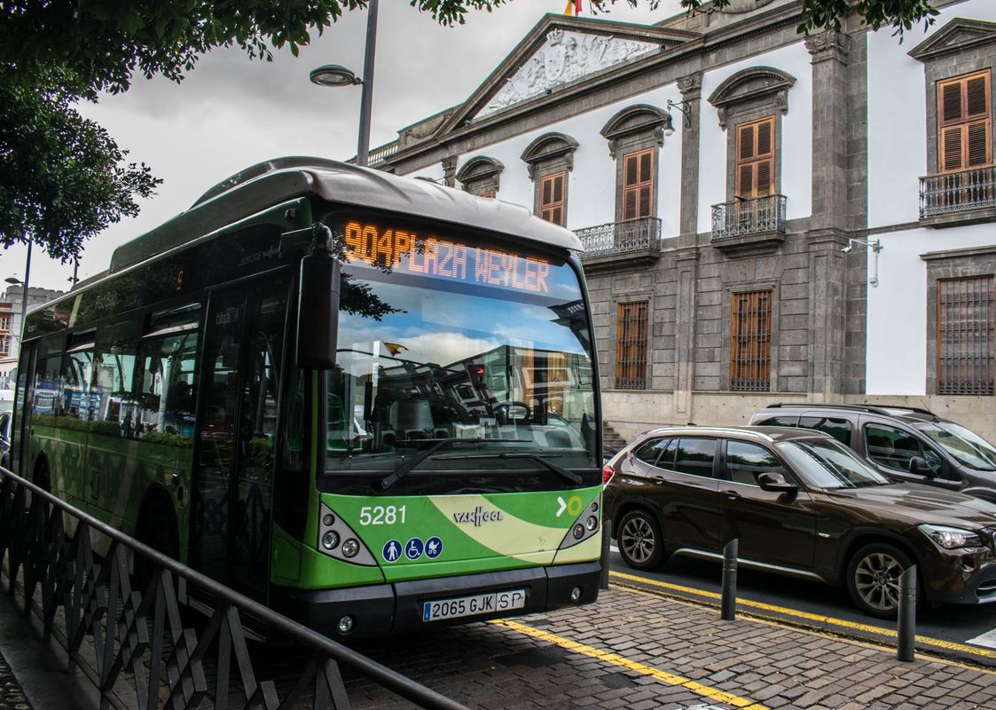 231229 Guaguas urbanas de Santa Cruz