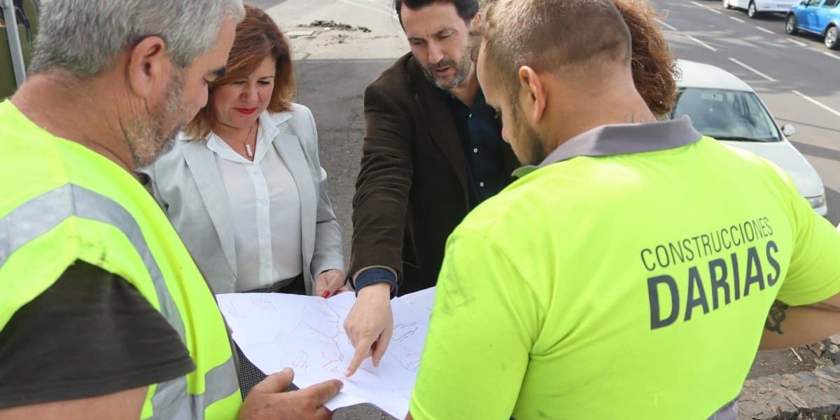 Alcaldesa y concejal de Obras valoran la evolución de los trabajos_ TACORONTE