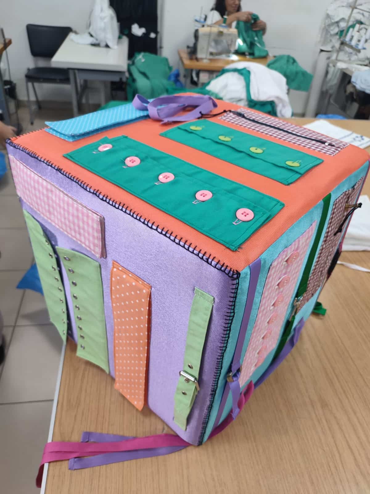 Cubo terapia ocupacional costureras
