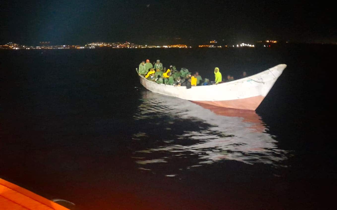 SALVAMENTO MARÍTIMO-LLEGADA DE MIGRANTES 9-12-23