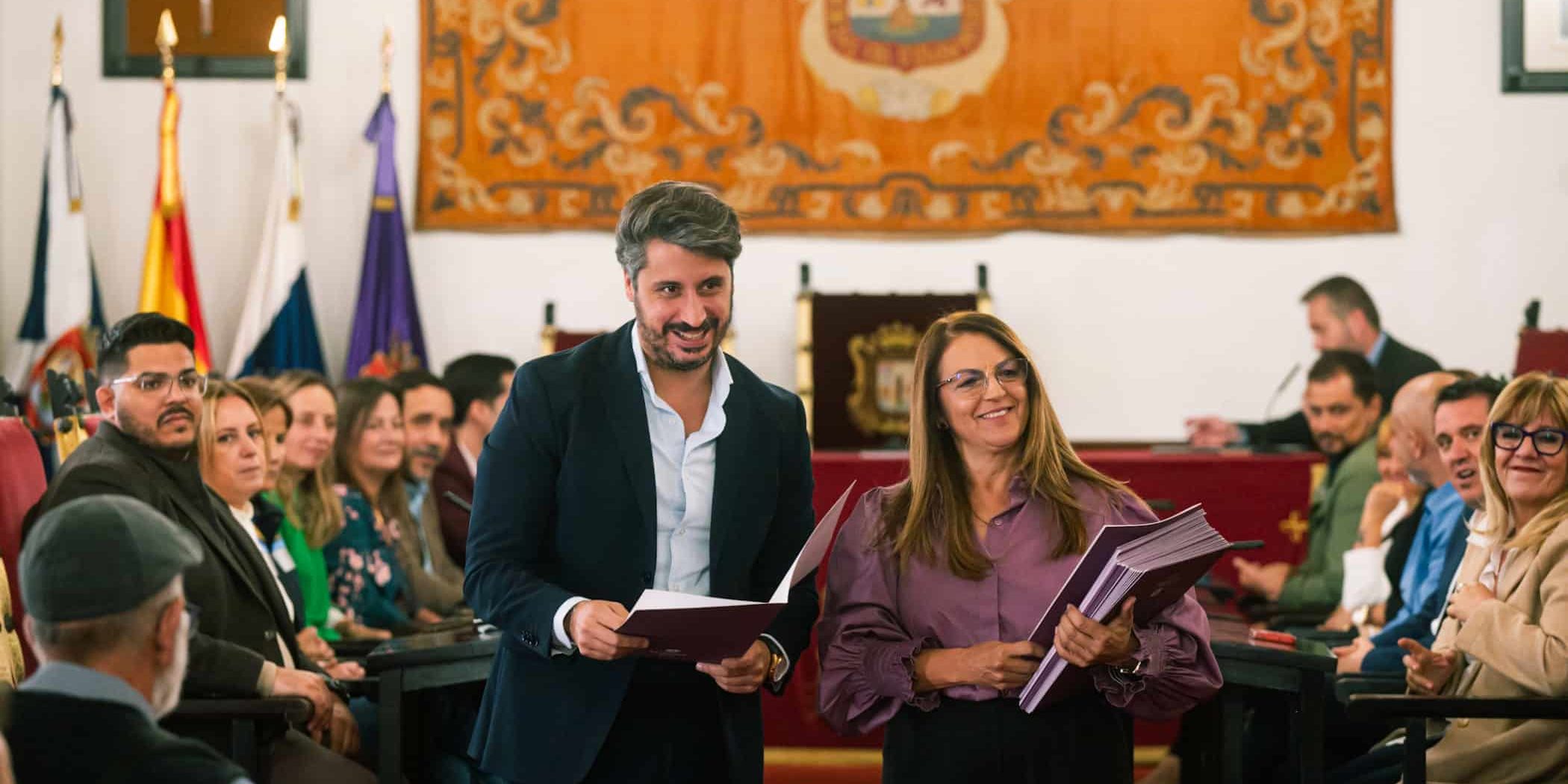 Archivo_Luis Yeray Gutiérrez y María Cruz en un acto con entidades sociales