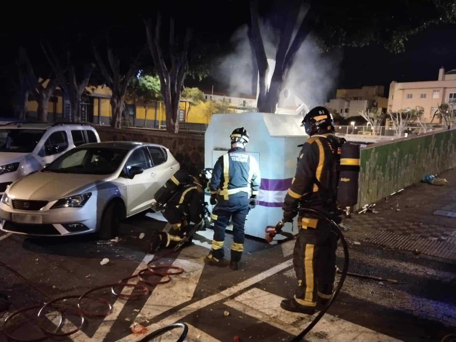 BOMBEROS ACTÚAN EN EL BARRIO DE LA CANDELARIA 2-1-24