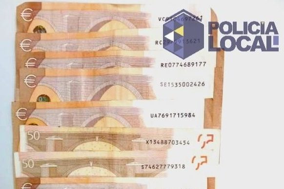 DINERO DEVUELTO A LA POLICÍA ENCONTRADO EN UN CAJERO 22-1-24