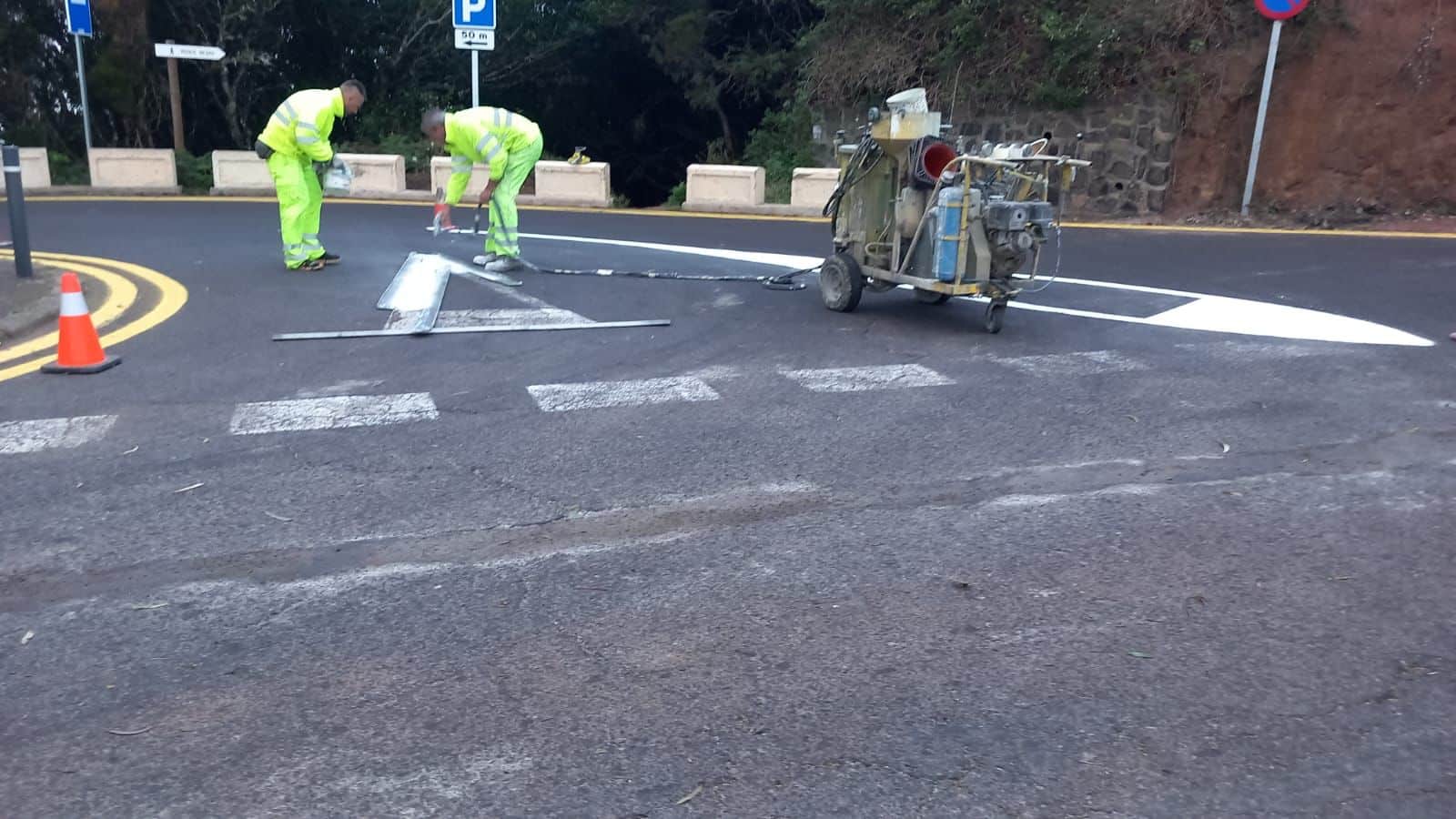 FOTO PINTADO Y SEÑALIZACIÓN
