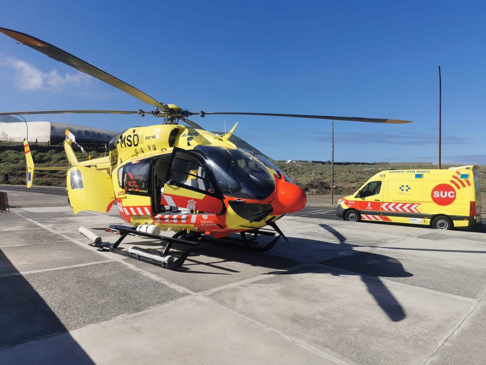 HELICÓPTERO DEL SUC TRASLADA A UN MOTORISTA-LOS SILOS 2-1-24