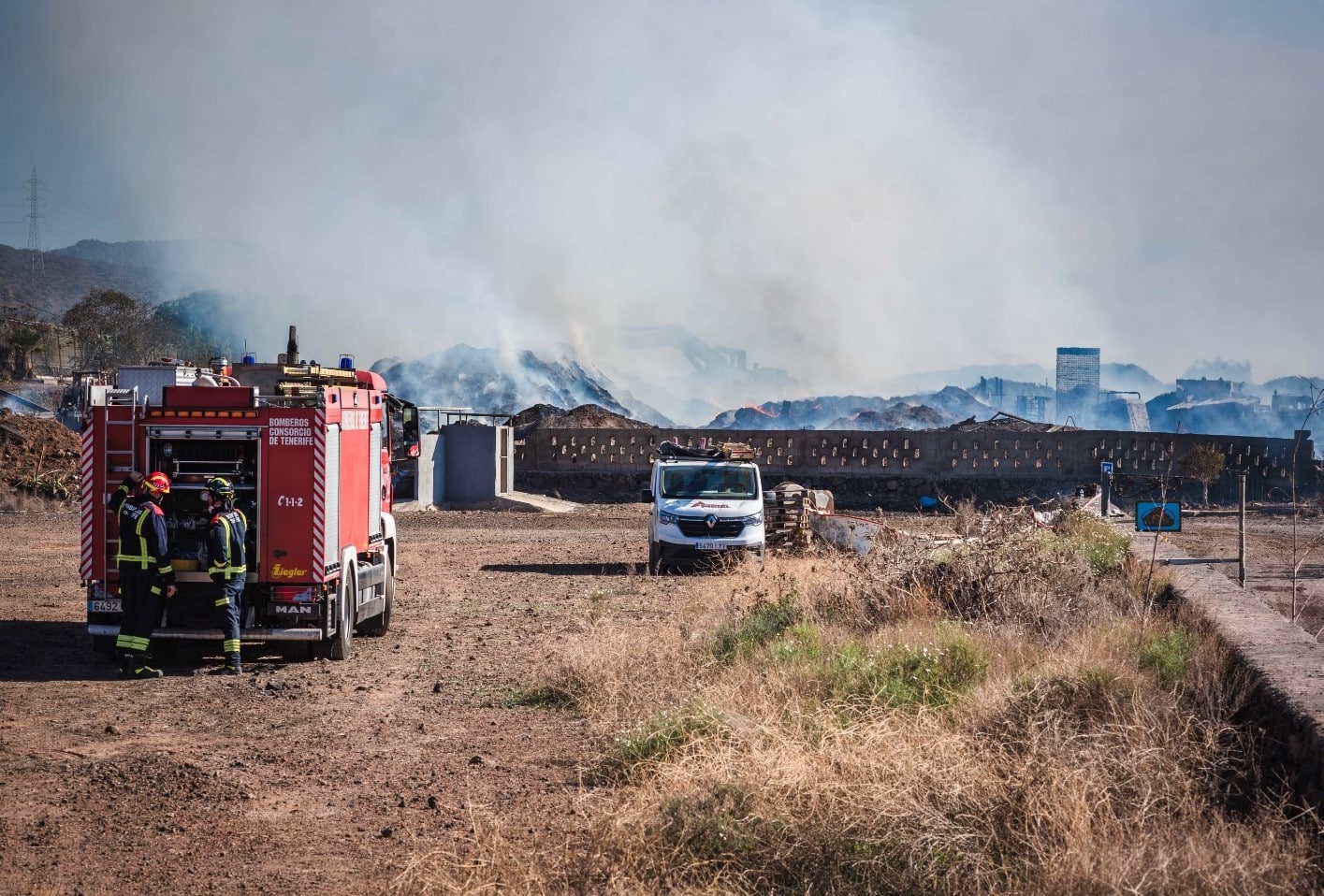 Incendio planta compostaje Arona