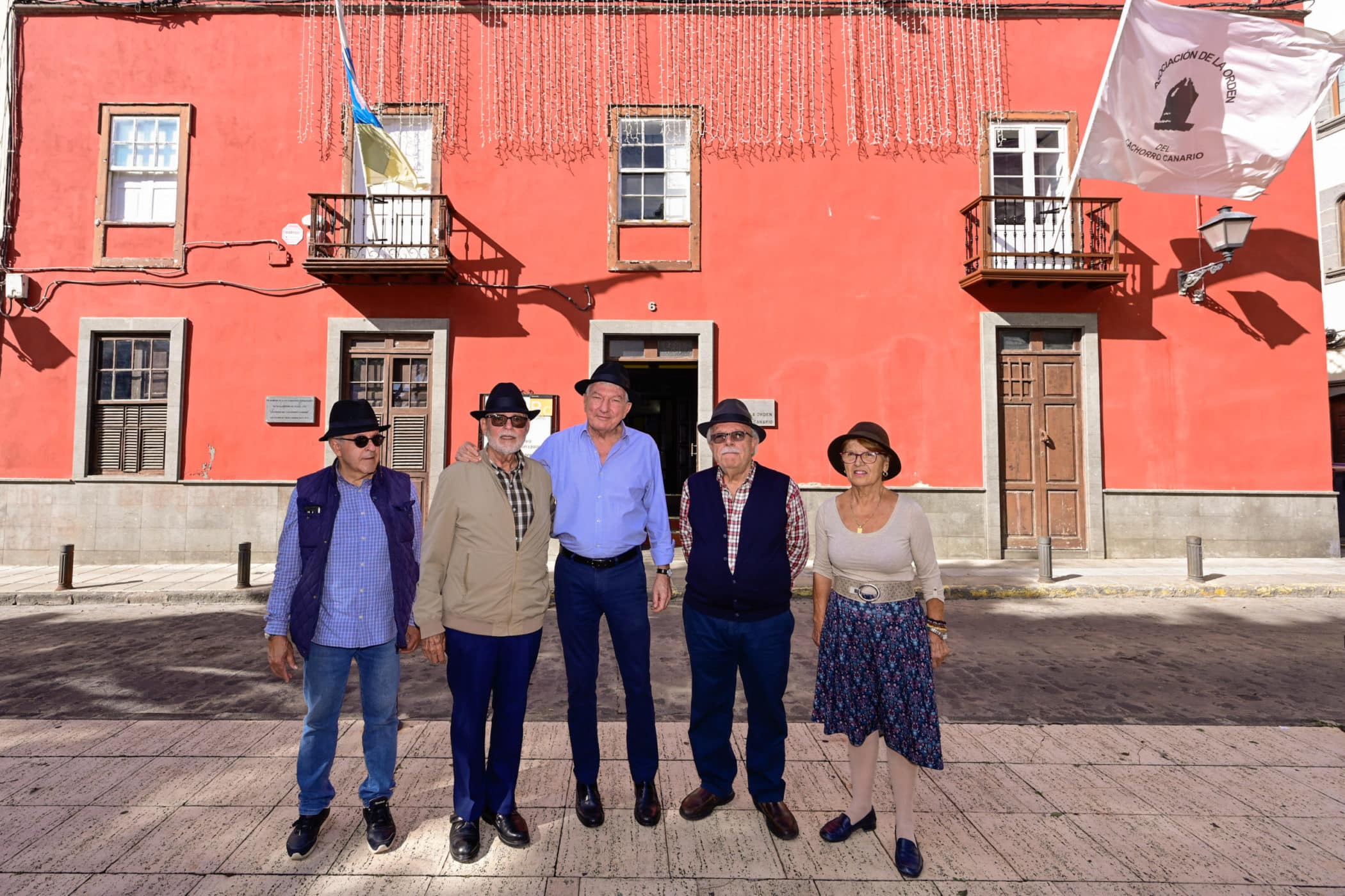 Orden del cachorro – Pedro Quevedo