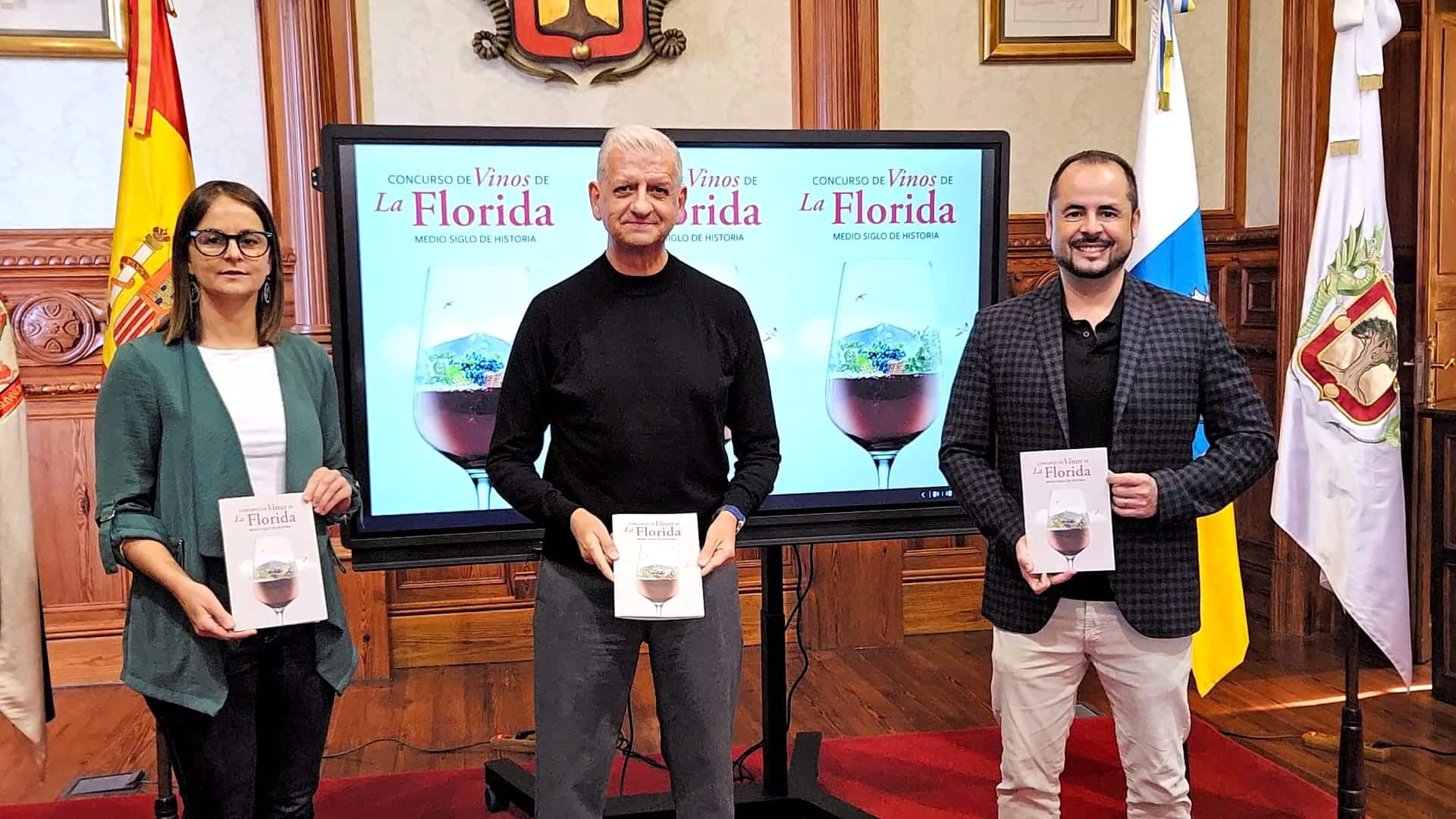 alcalde con concejales de Agricultura y delegada del barrio de La Florida