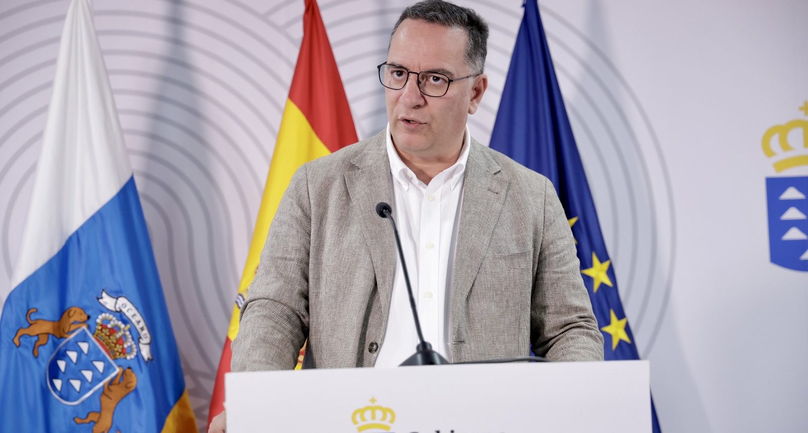 FOTO. Poli Suárez, consejero de Educación, Formación Profesional, Actividad Física y Deportes del Gobierno de Canarias 1.
