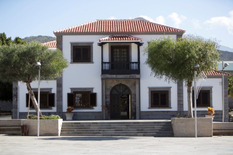 Fachada Ayuntamiento Santiago del Teide (2)