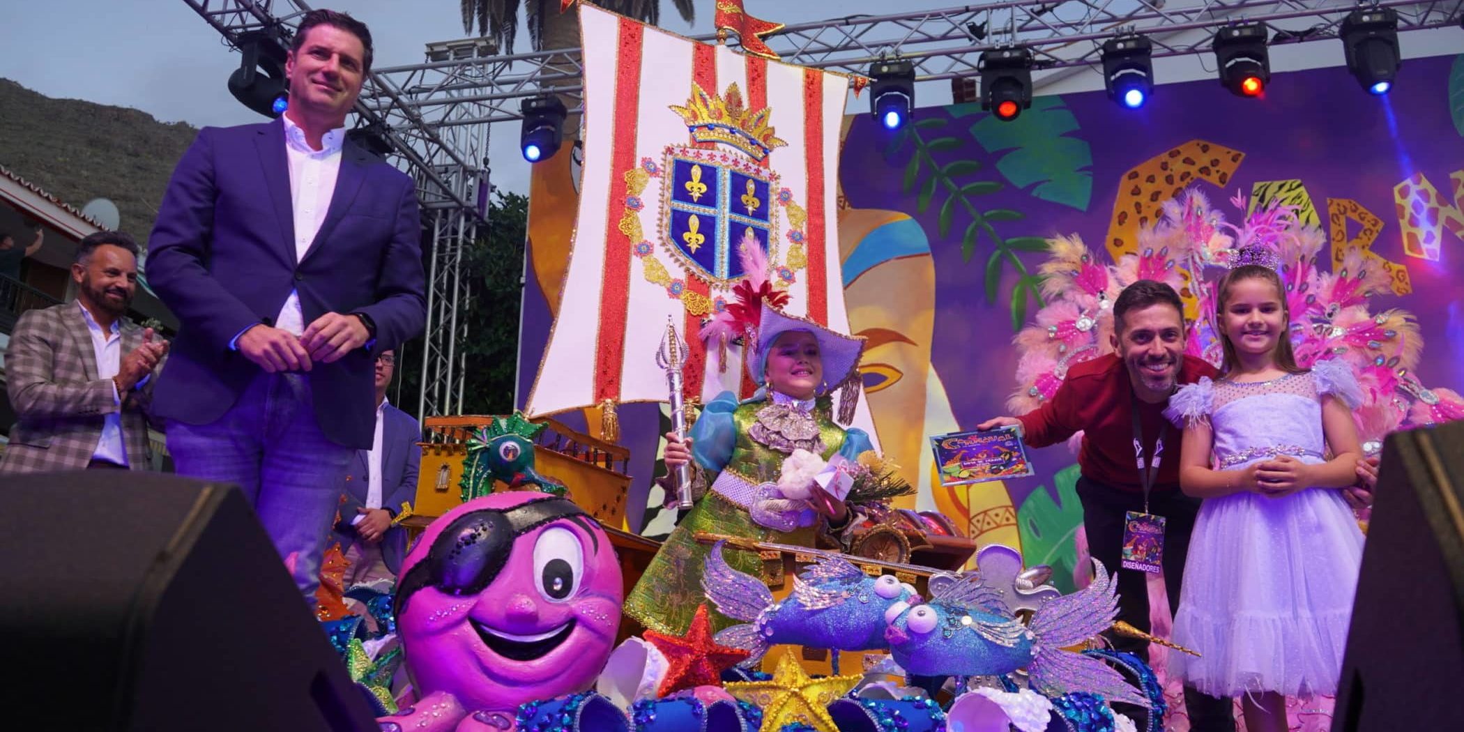 Foto de la nueva reina infantil del carnaval 2024