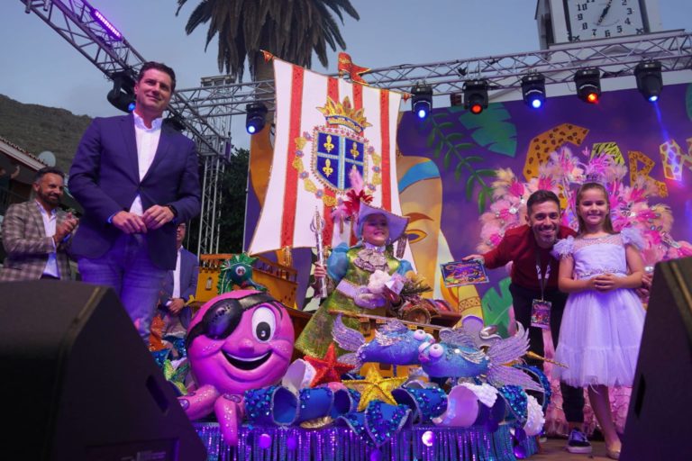 Foto de la nueva reina infantil del carnaval 2024