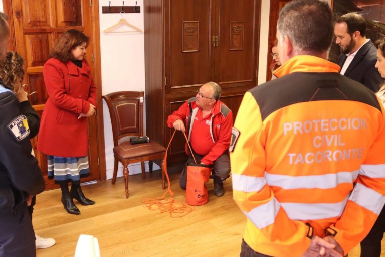 TACORONTE ENTREGA DISPOSITIVOS RESCATE