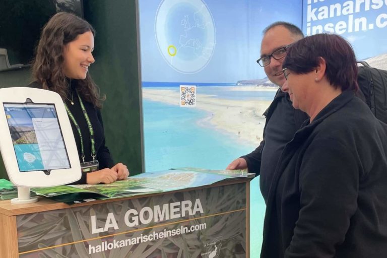 010324-la-gomera-en-la-feria-de-turismo-de-aventura-photo-adventure-de-viena