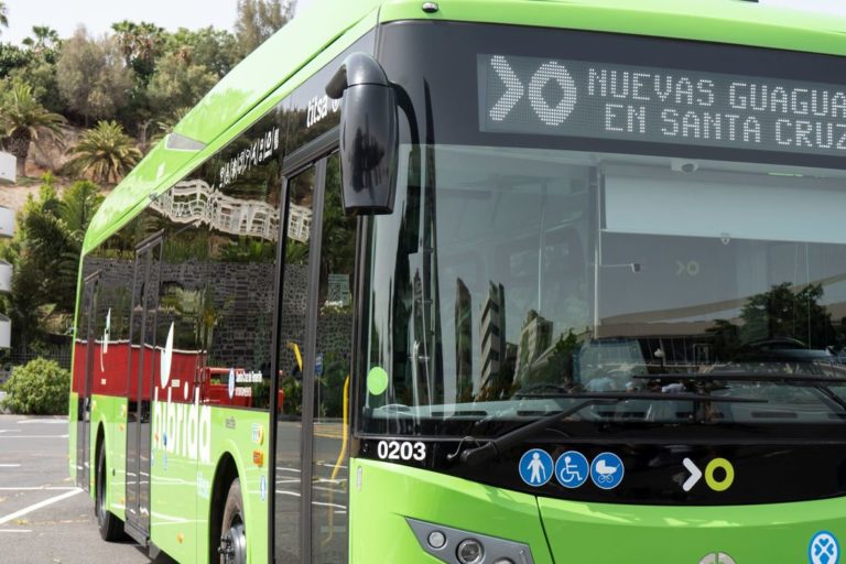 240315 Guaguas urbanas de Santa Cruz de Tenerife