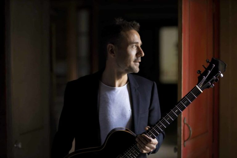 Albert Vila, guitarra