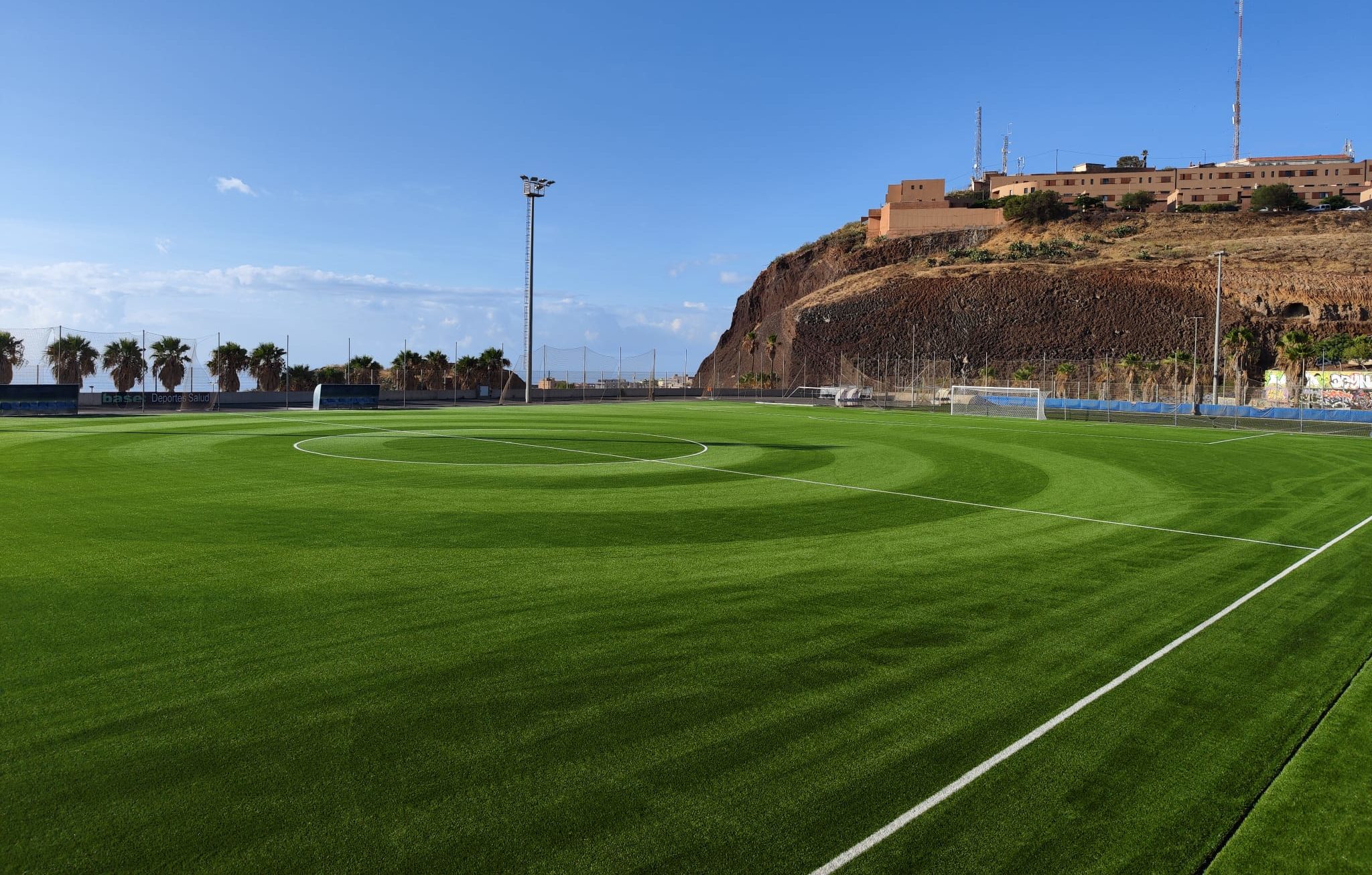 Campo Fútbol Ofra 2