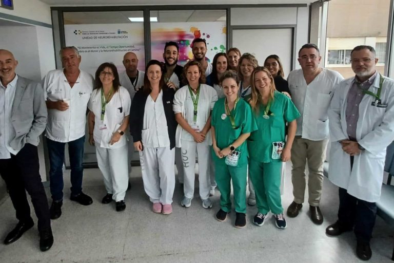 Consulta logopedia y terapia ocupacional planta- foto de familia