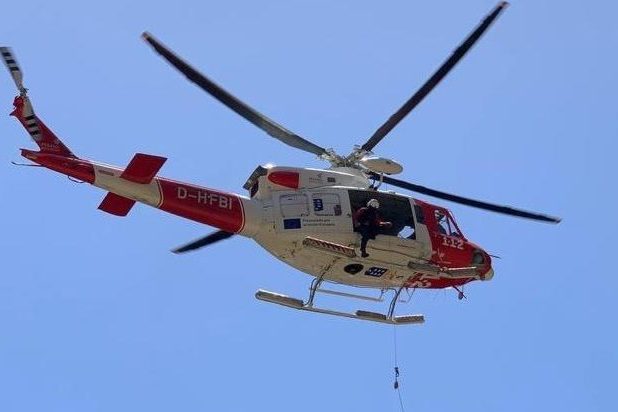 HELICÓPTERO DEL GES RESCATA A UN BELGA EN EL PASO-LA PALMA 20-2-24