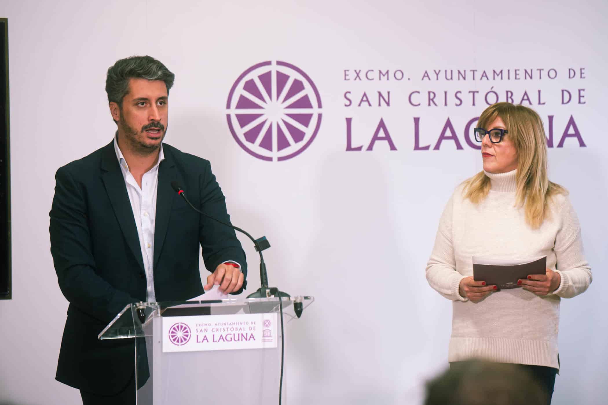 Luis Yeray Gutiérrez y Paqui Rivero en la presentación de los presupuestos
