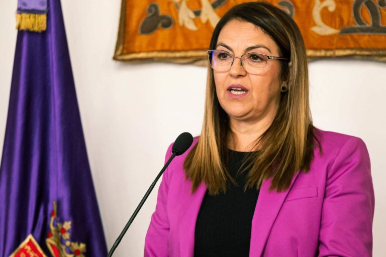 María Cruz
