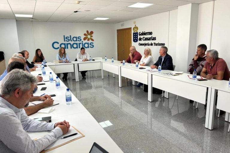 Mesa de trabajo 200324