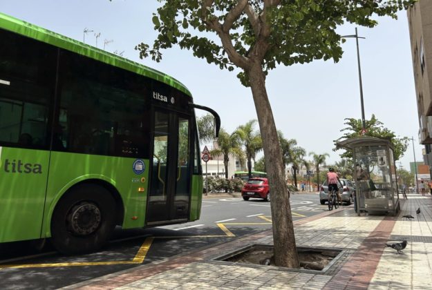 Parada de guagua en La Cuesta