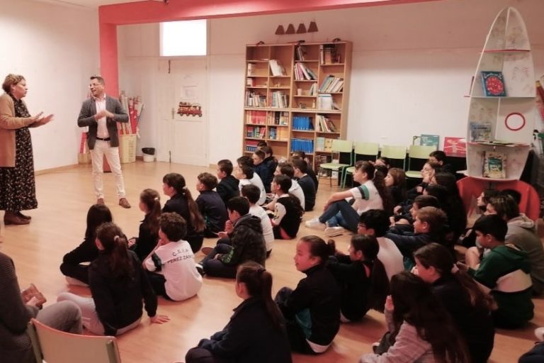 Recurso visitas alcalde y concejales a los colegios proyecto Niñ@landia 2023 2024