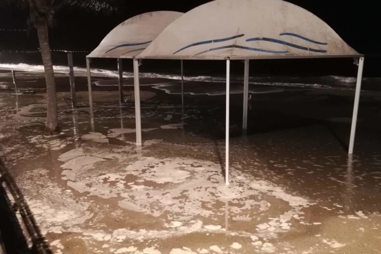 subida marea Las Canteras temporal