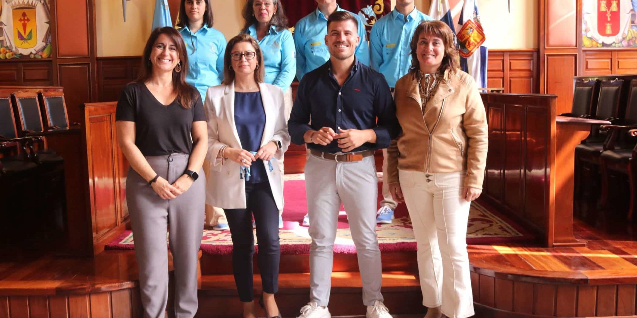 050424 Recepción alumnos IES Mencey Bencomo participantes en desafío Formación Profesional Canarias Skills 01