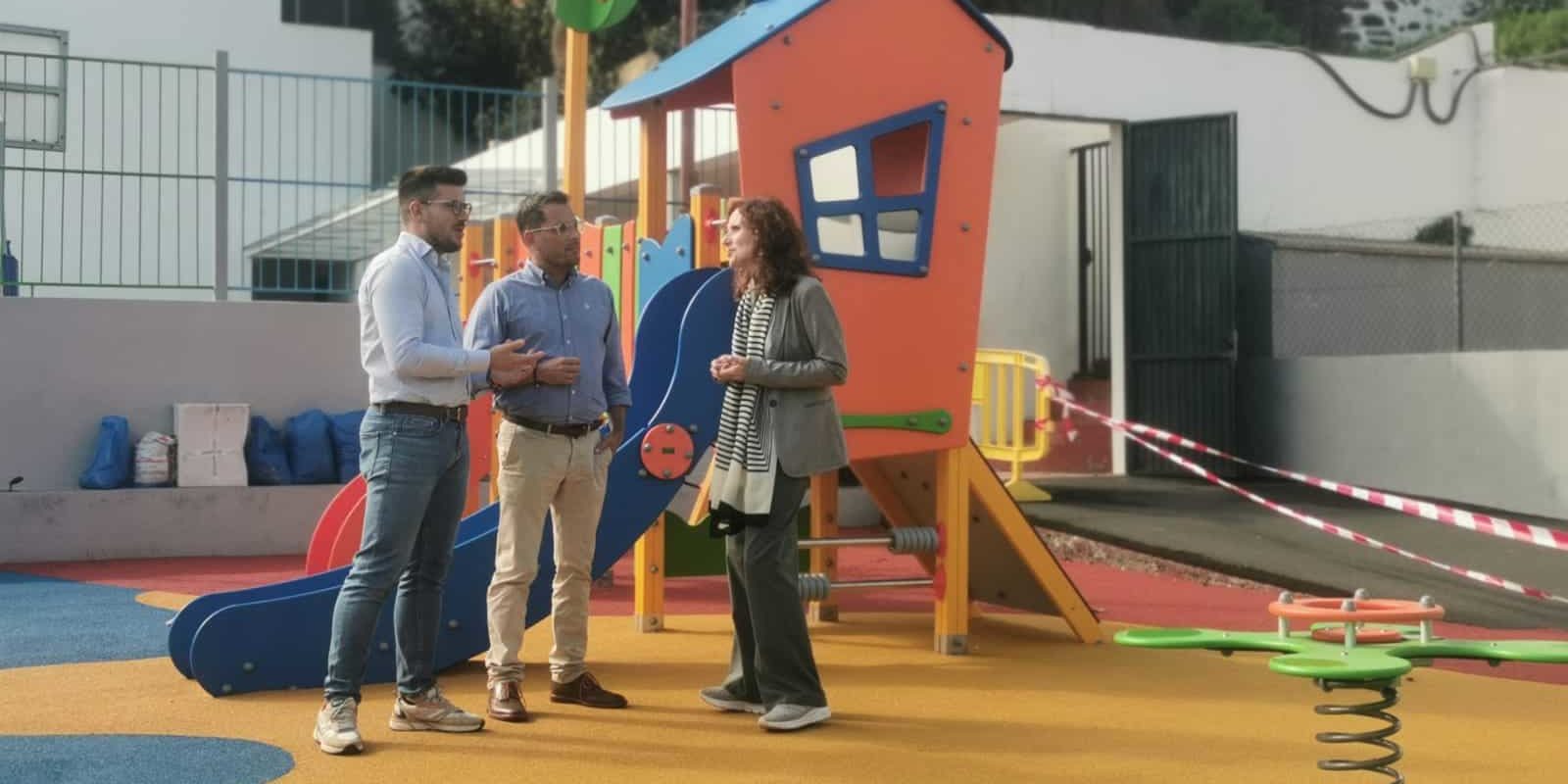 110424 Reforma de los ocho parques infantiles de los colegios públicos