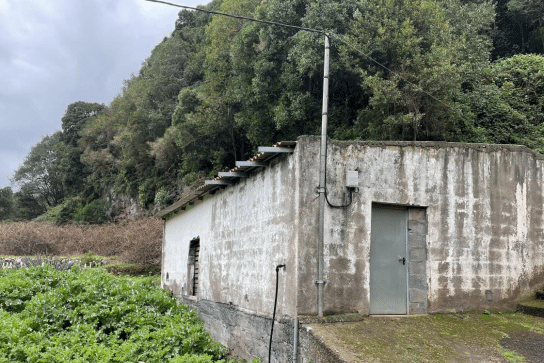 190424 Una de las edificaciones objeto de actuación en el vivero de El Cedro
