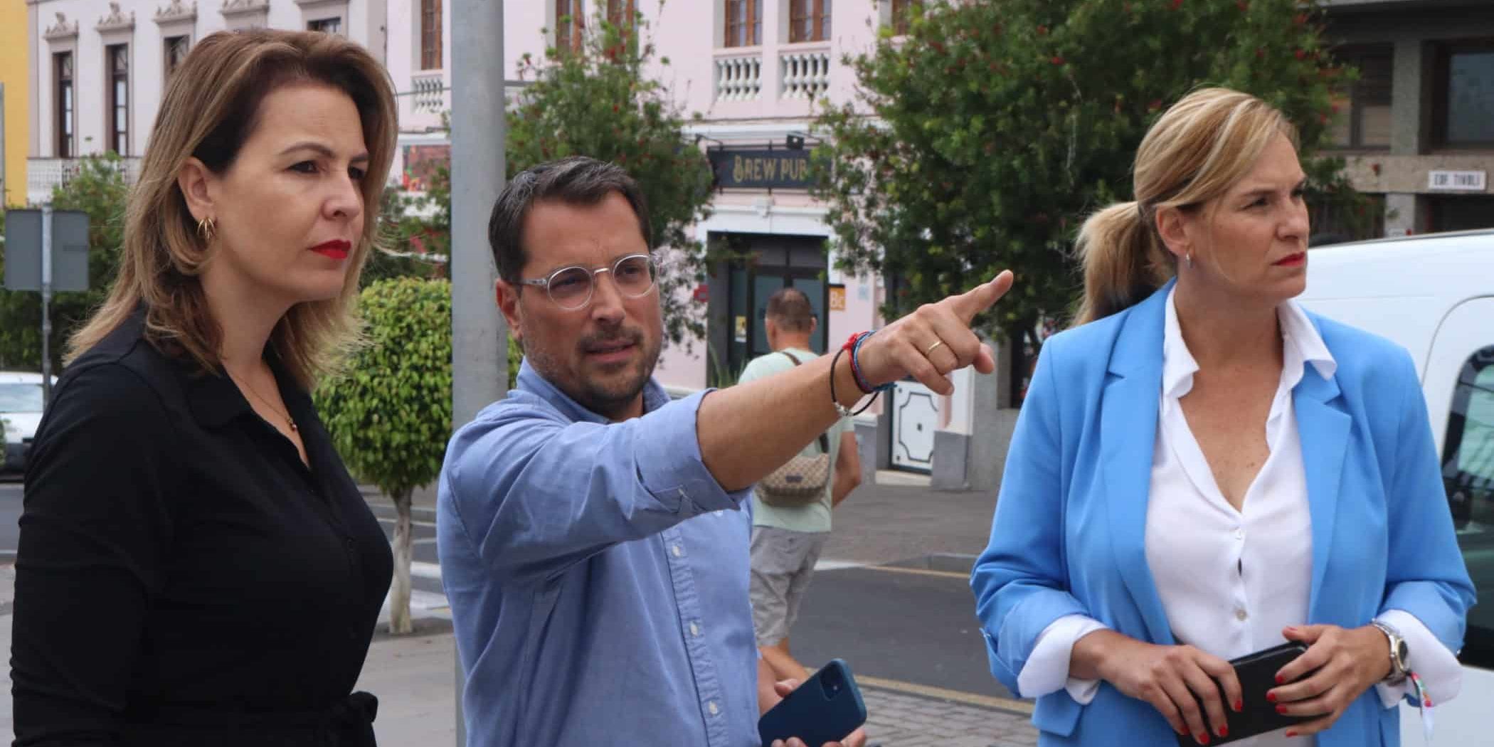 230424 Visita consejera Comercio Cabildo Krysten 07
