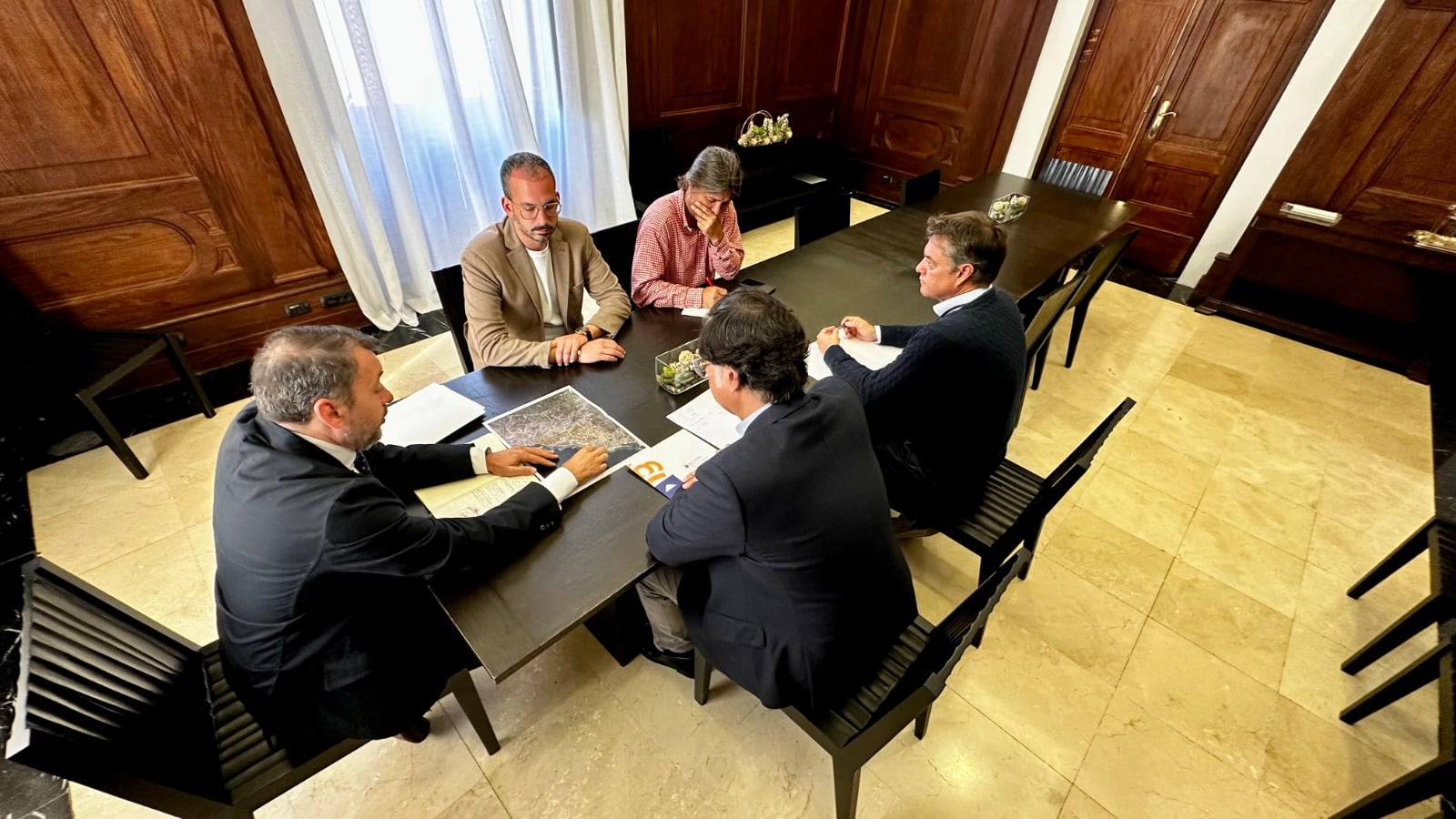 240408 Santa Cruz insta al Gobierno de Canarias a agilizar el proyecto para soterrar la TF-4 (1)