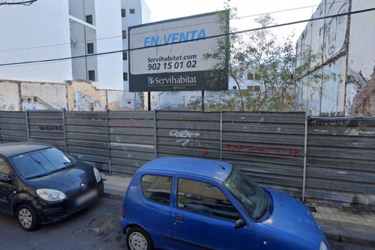 240416 Parcela del parking de la calle San Martín con Señor de las Tribu… (1)