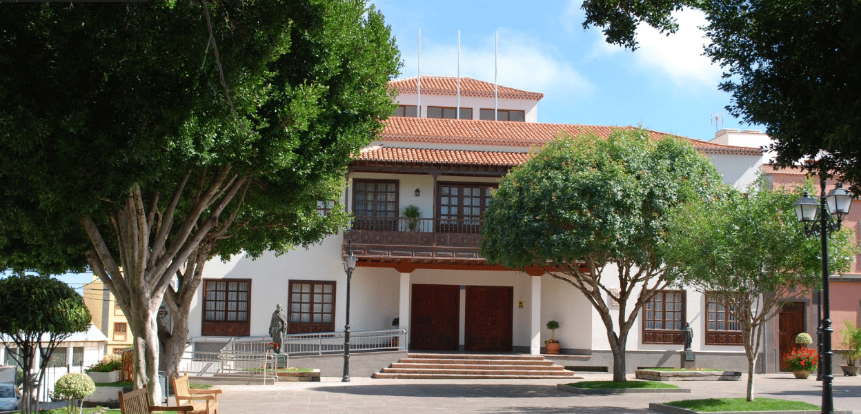 Arona fachada Ayuntamiento