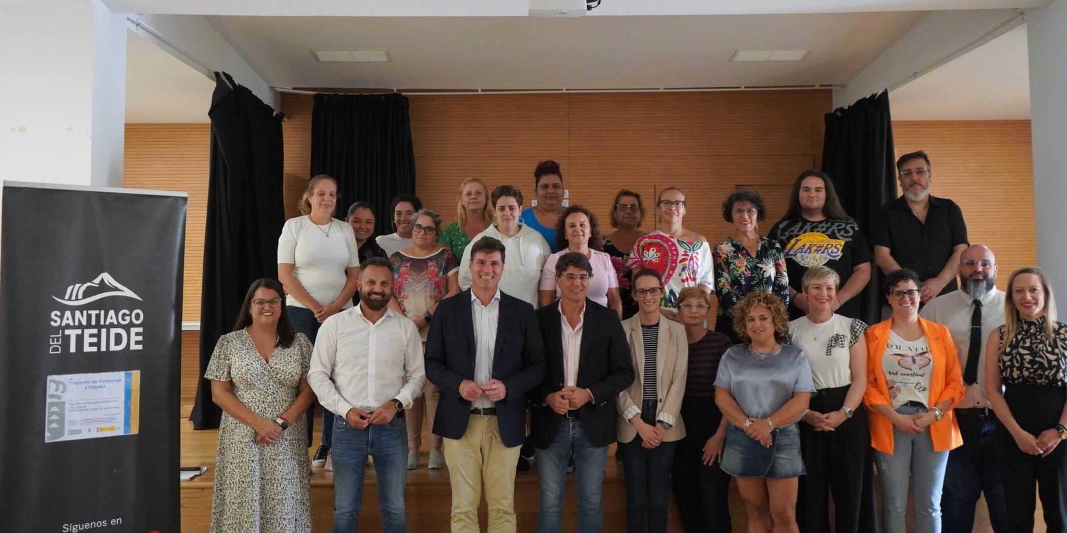 El alcalde durante la presentación del PFAE