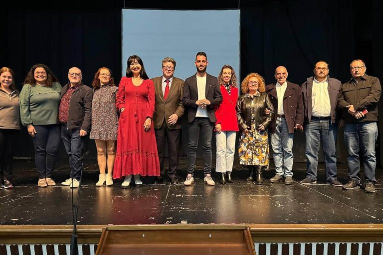 FOTO DE FAMILIA PREMIOS FESTIVAL DE TEATRO