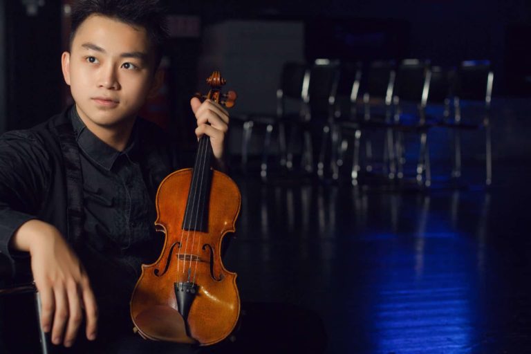 FOTO ZIYU HE Violin