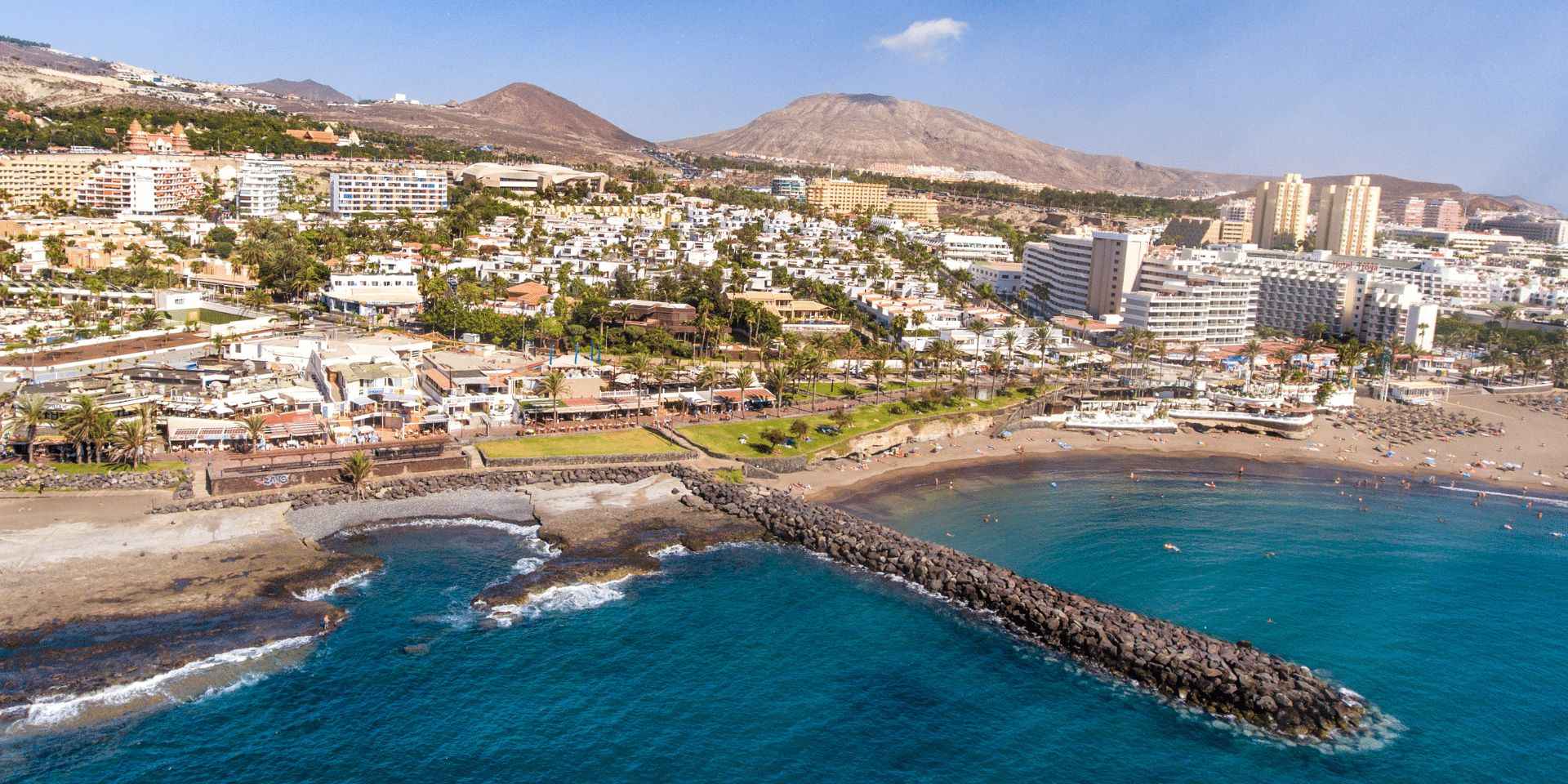 Foto aérea de la costa de Adeje