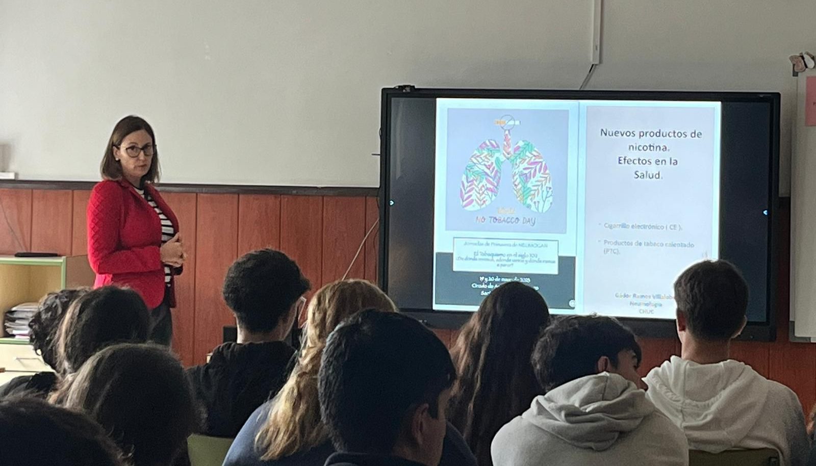 La Dra Ramos en charla tabaco IES San Nicolás