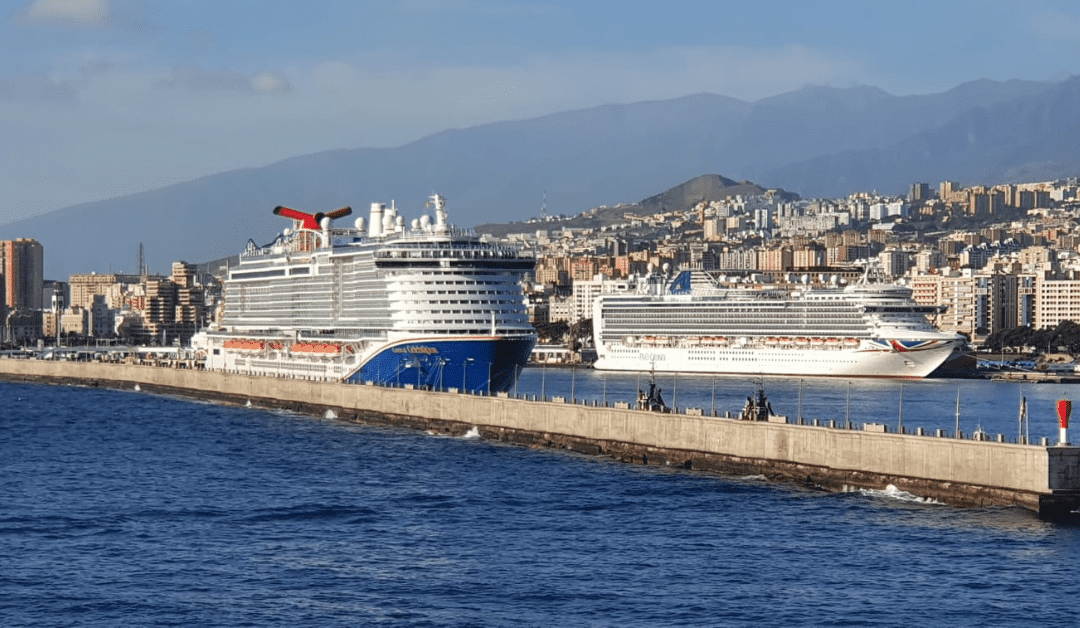 MES DE CRUCEROS EN EL PUERTO DE SANTA CRUZ-ABRIL 2024