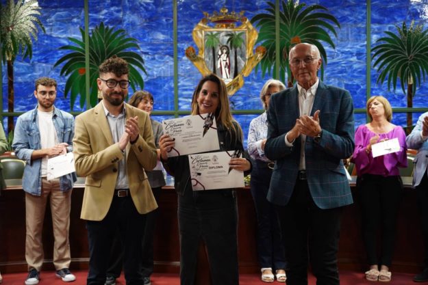 Premio a la mejor poesía