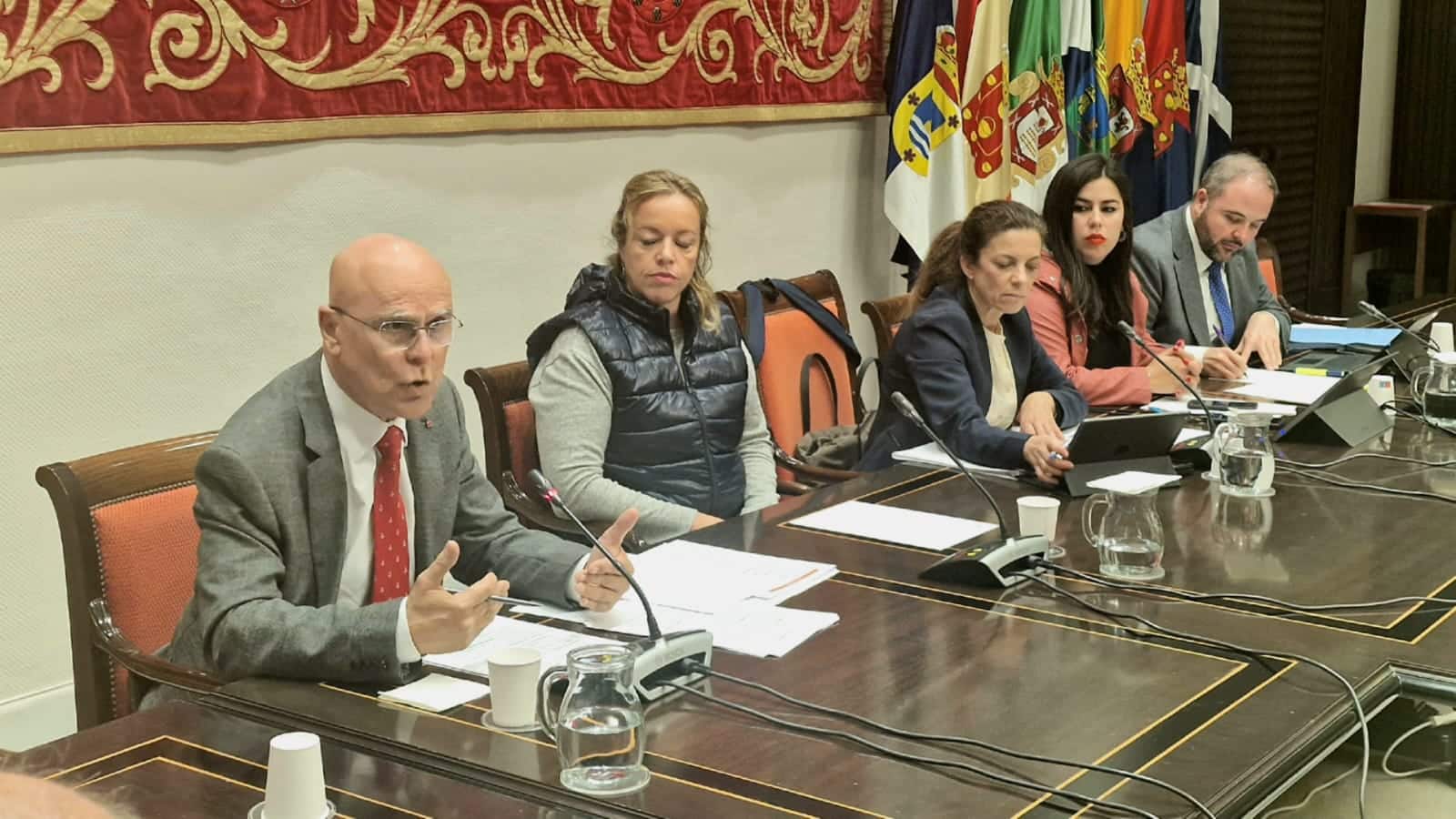 Presentación Informe Anual en la Mesa de la Comisión 3