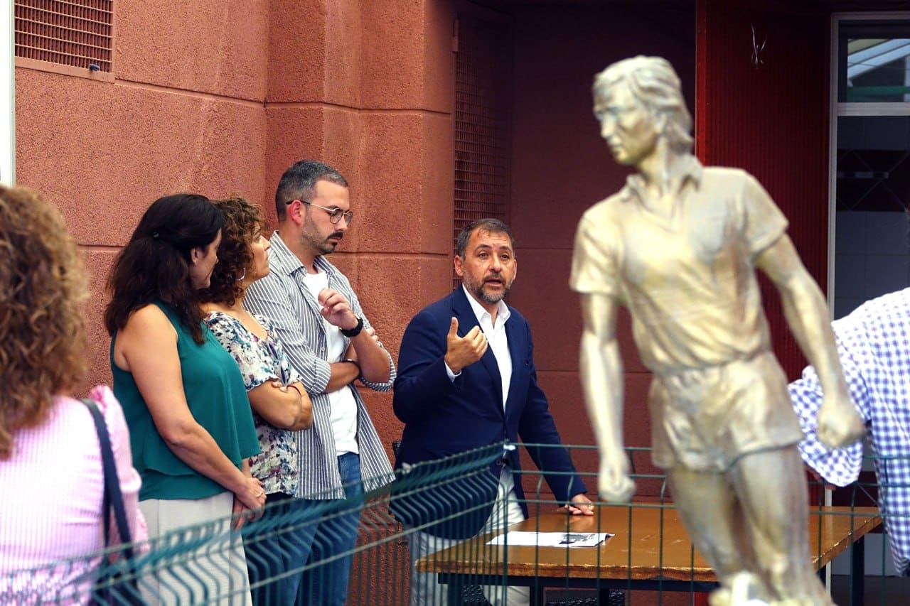 240517 Presentación inicio de obras en el campo de fútbol de Los Gladiol… (1)